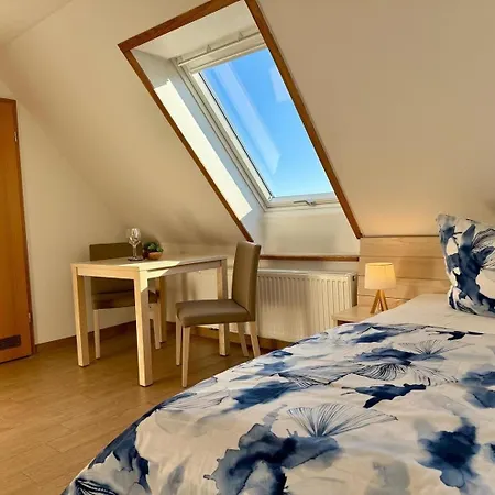 Gaestezimmer 6 - Pension Vorm Darss 아파트 *