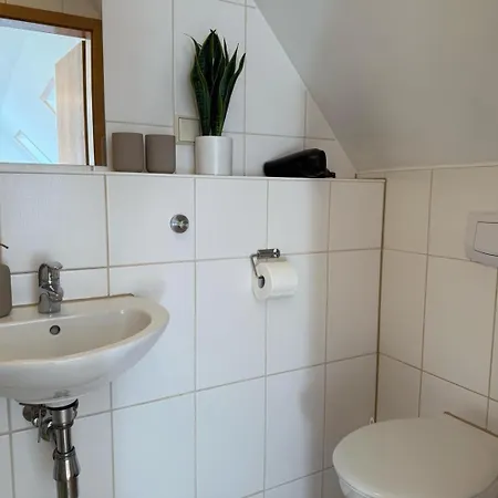 Gaestezimmer 6 - Pension Vorm Darss Hirschburg